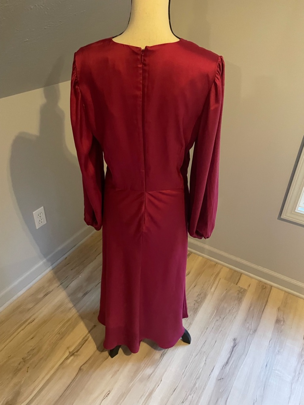 Banana Republic Satin Column Midi Dress Size 12 Berry Long Sleeve Cocktail - Picture 6 of 10